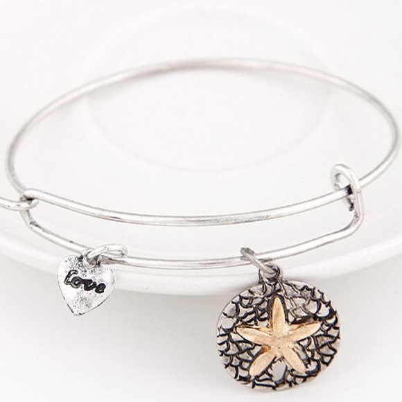 Gold Starfish Sand Dollar Silver Bangle Bracelet - Picture 6 of 6